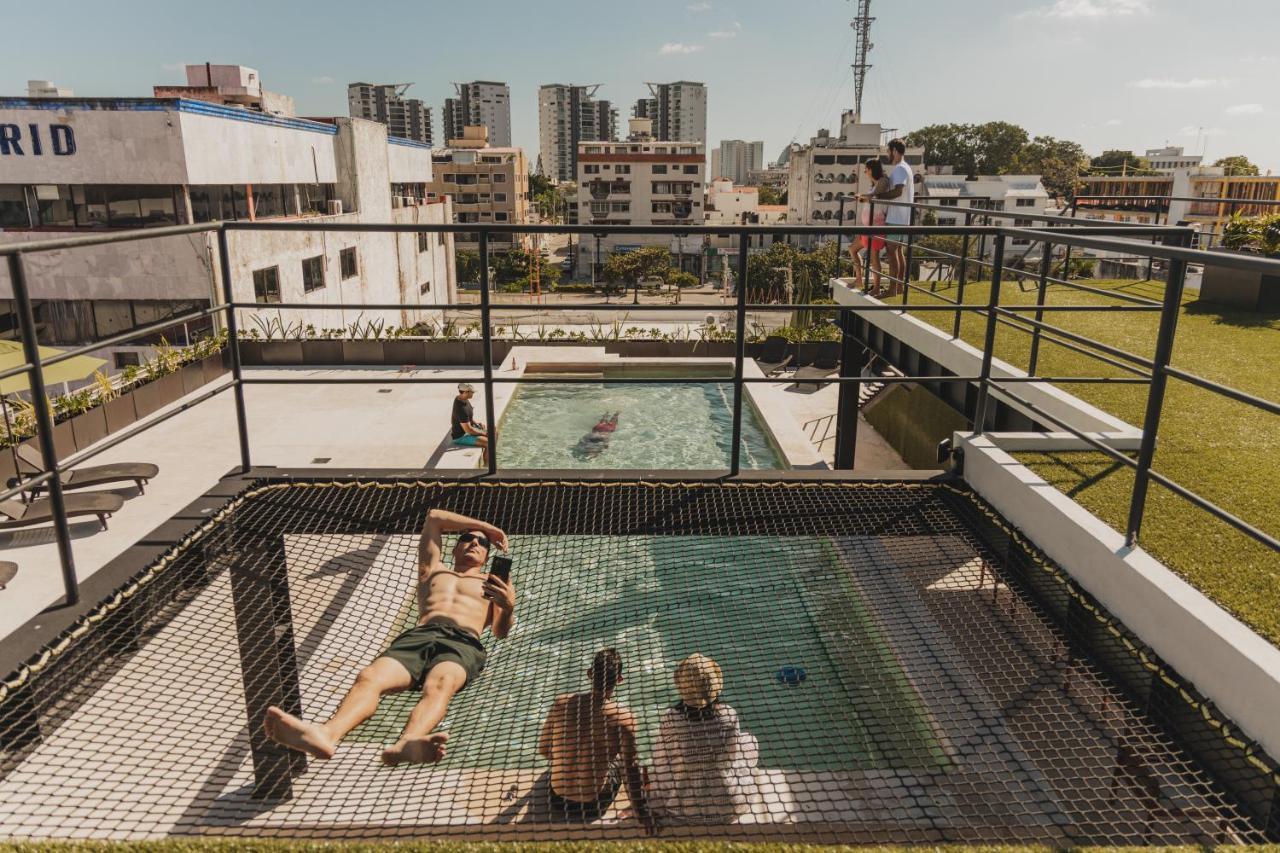 Caleta Hostel Rooftop & Pool Cancún Exteriör bild
